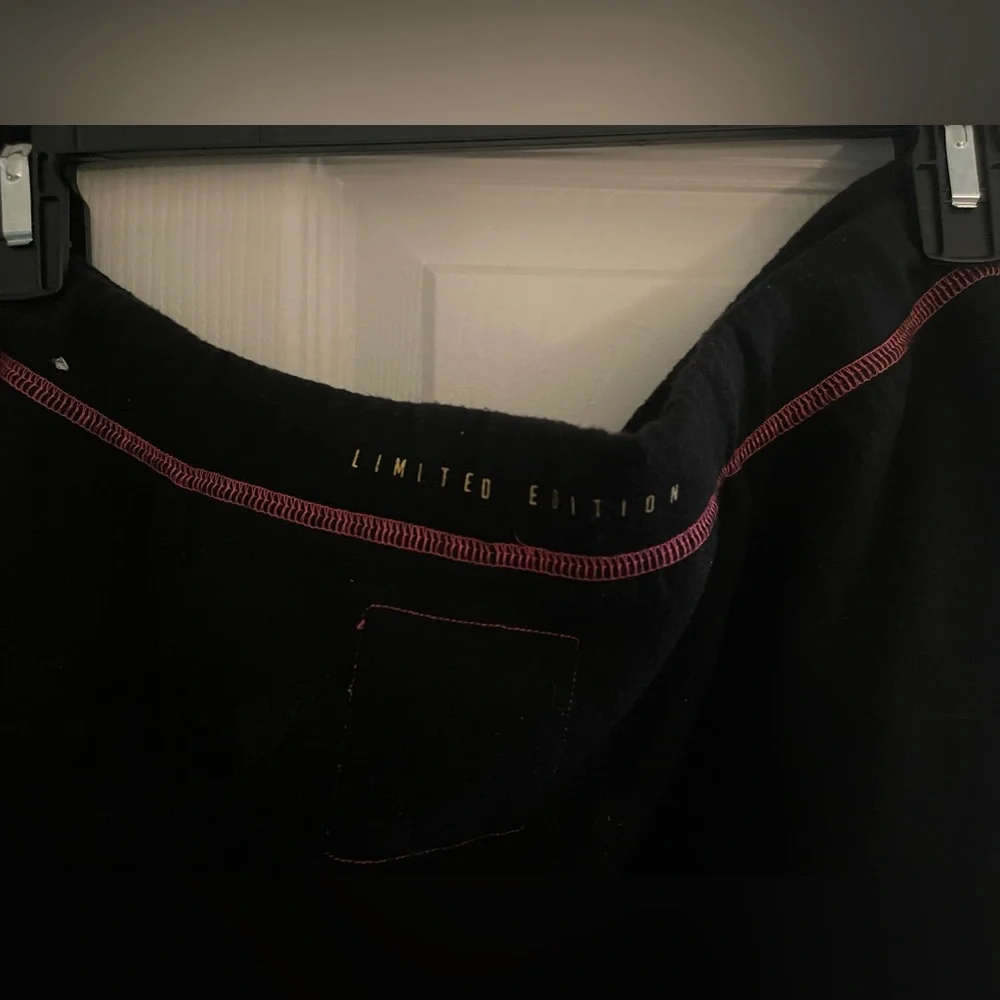 Victorias Secret PINK sweat pants - Picture 2 of 3